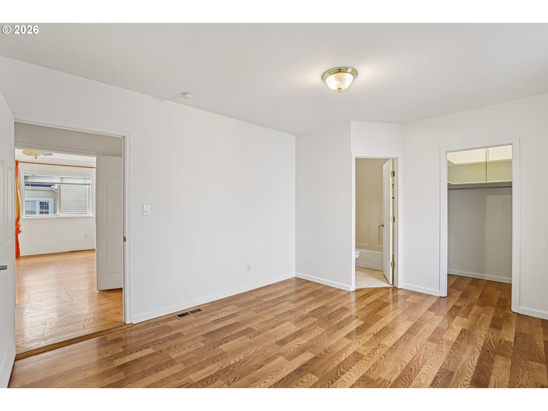 1005 Northeast 72nd Avenue Portland, OR 97213 - Photo 16 of 41 a view of an empty room