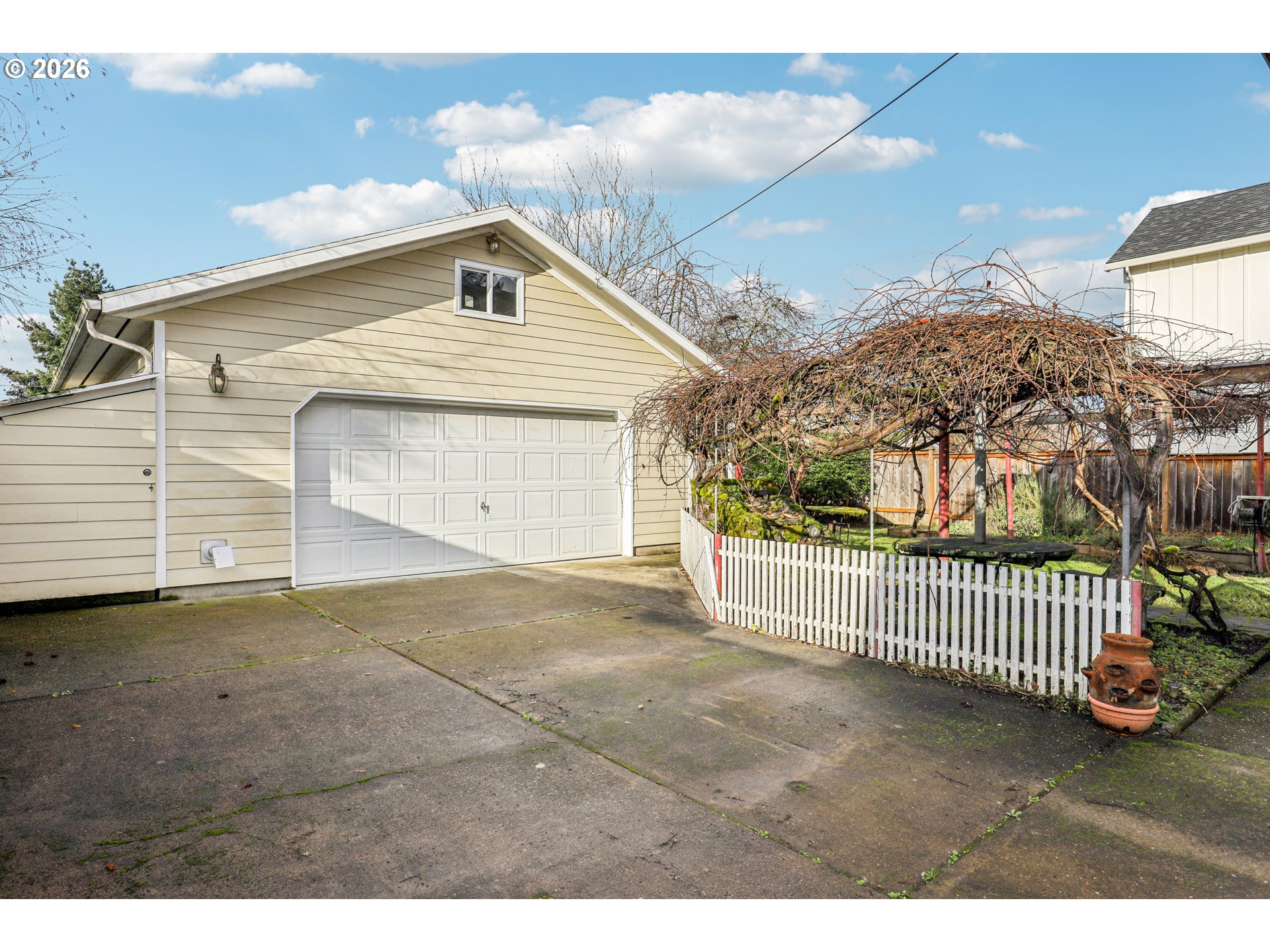 1005 Northeast 72nd Avenue Portland, OR 97213 - Photo 40 of 41 a front view of a house with a garage