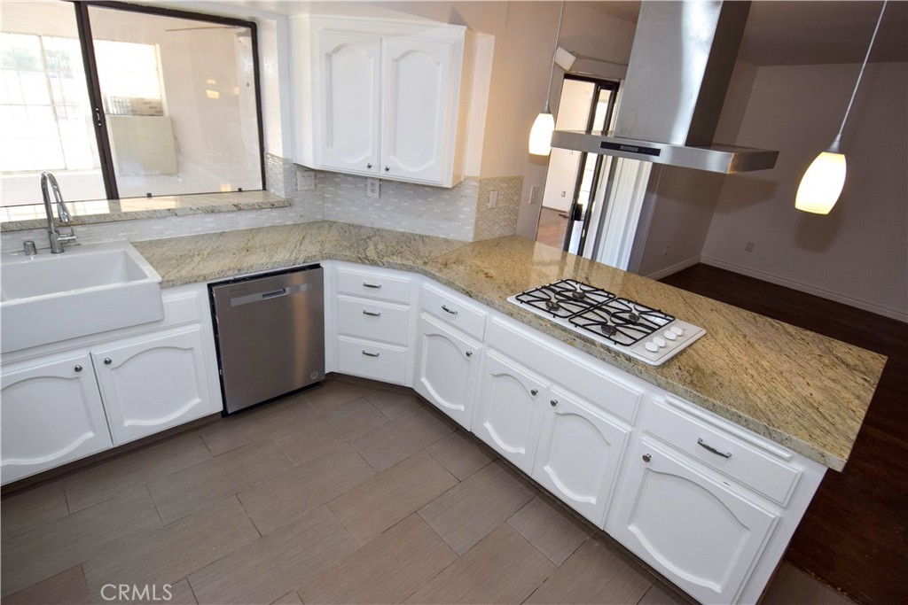 13253 Pocono Road Apple Valley, CA 92308 - Photo 11 of 26