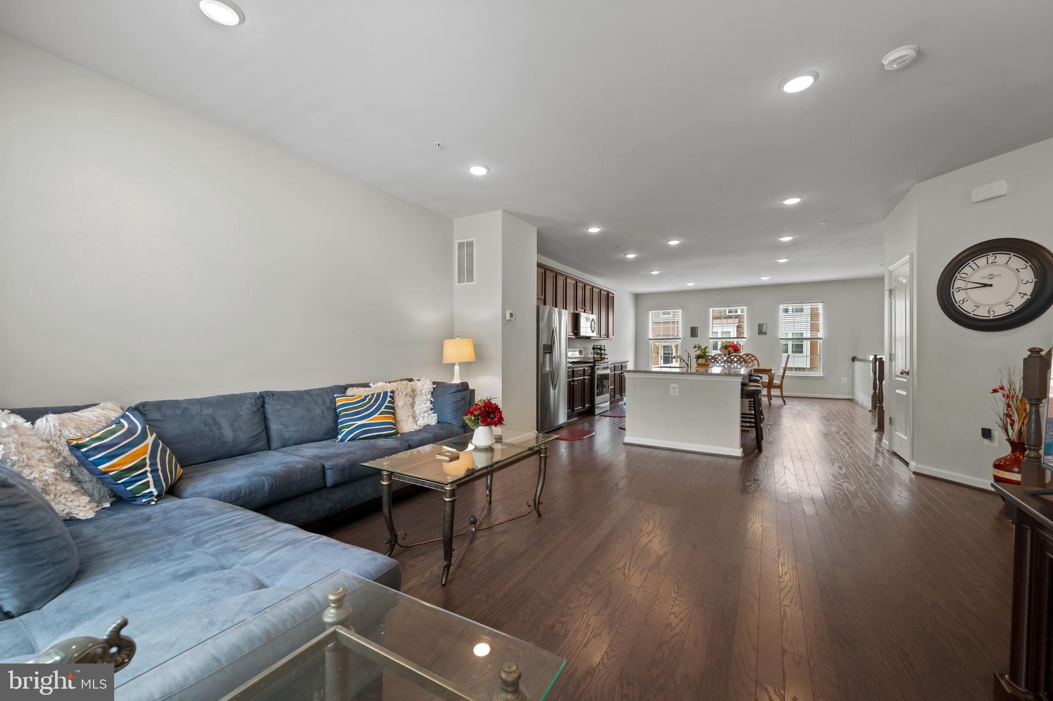 7733 Cresap Lane Hanover, MD 21076 - Photo 5 of 40