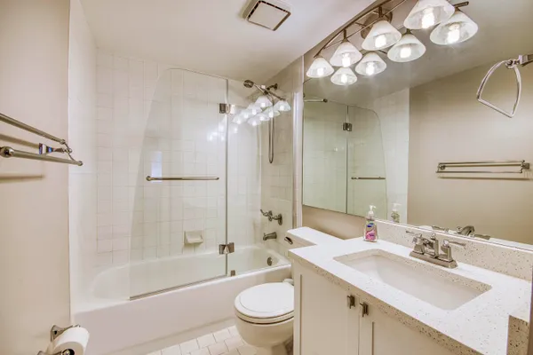 $2,200 | 619 Waterside Drive, Hypoluxo, FL 33462
