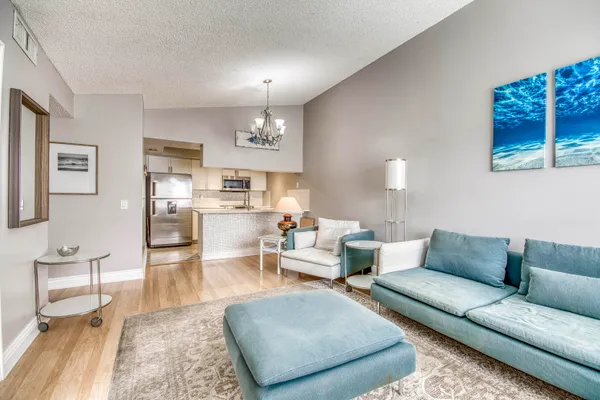 $2,200 | 619 Waterside Drive, Hypoluxo, FL 33462