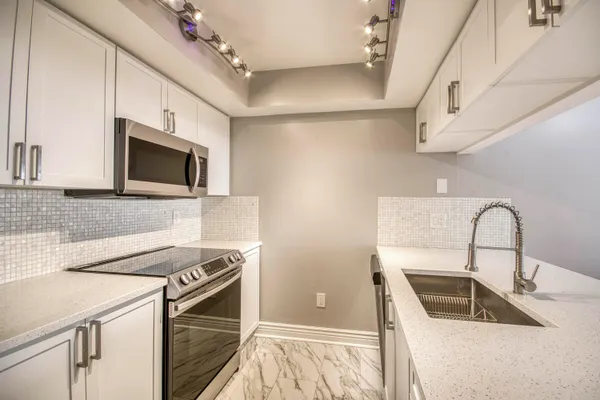 $2,200 | 619 Waterside Drive, Hypoluxo, FL 33462