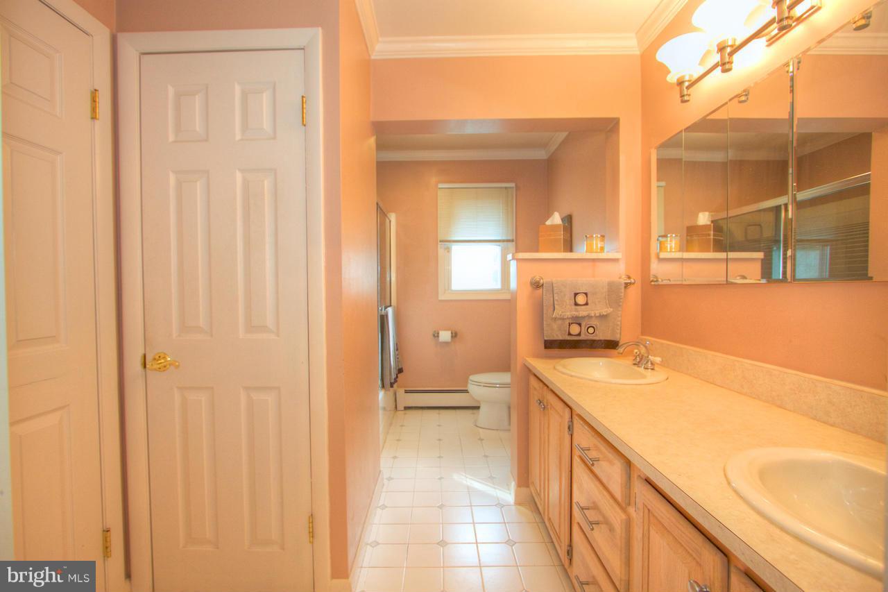 1406 Mt Airy Road Rosedale, MD 21237 - Photo 3 of 29 Bath
