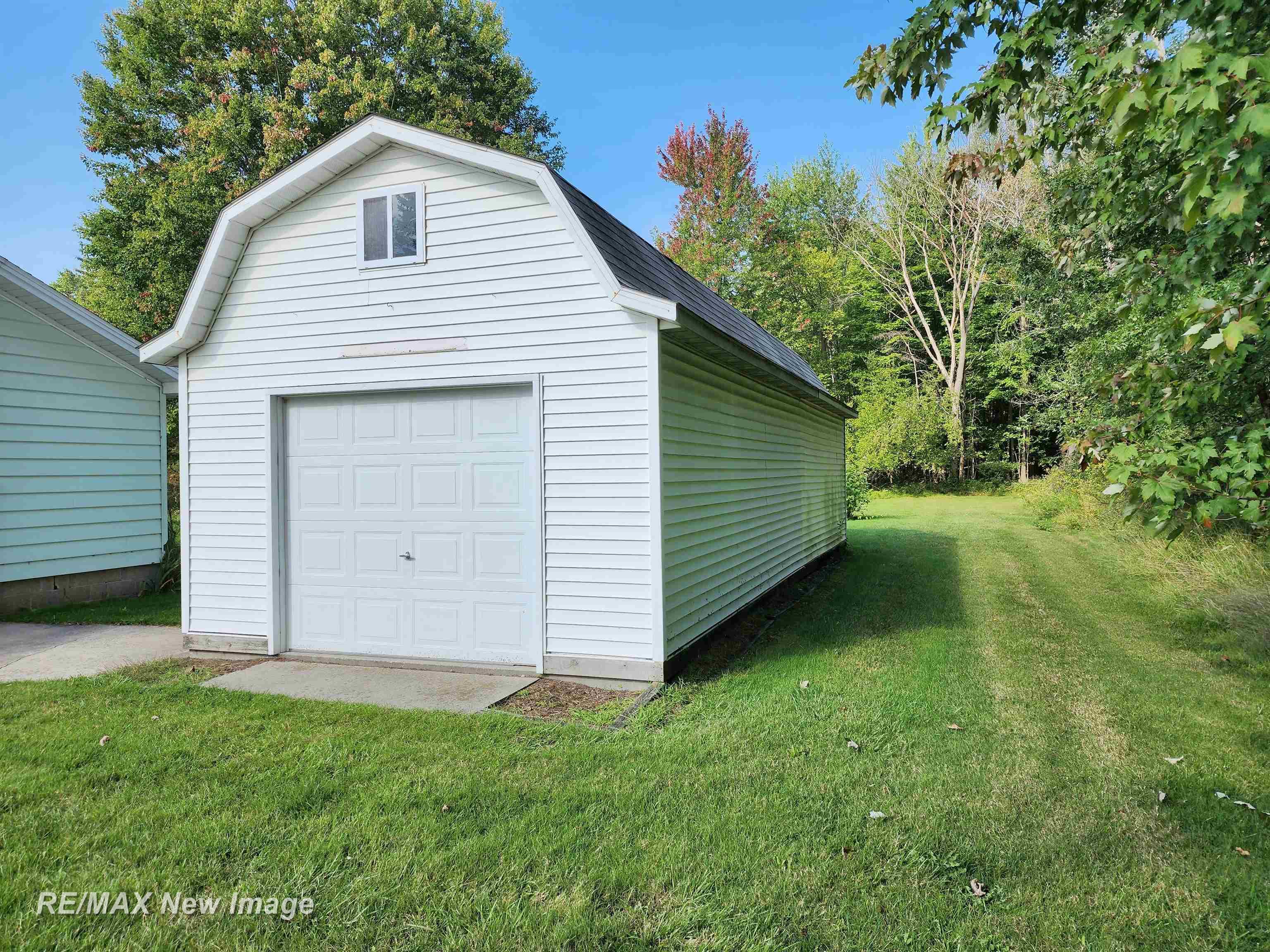 3954 South Merrill Road Merrill, MI 48637 - Photo 16 of 36