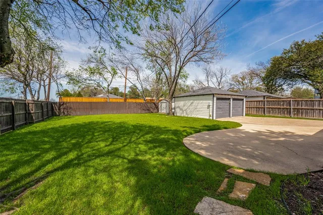 $2,350 | 3705 Rockdale Drive, Dallas, TX 75220