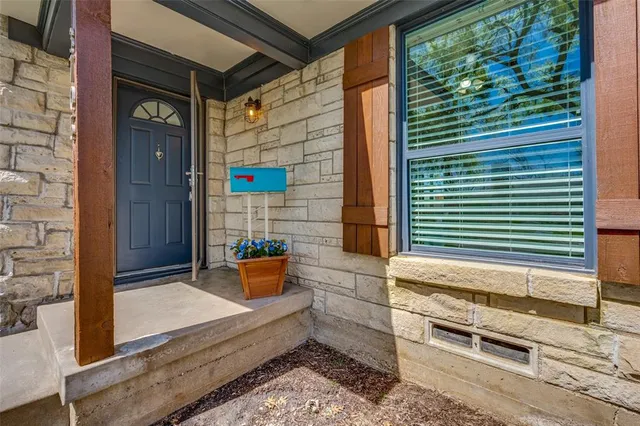 $2,350 | 3705 Rockdale Drive, Dallas, TX 75220