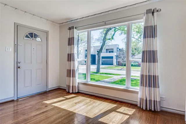 $2,350 | 3705 Rockdale Drive, Dallas, TX 75220