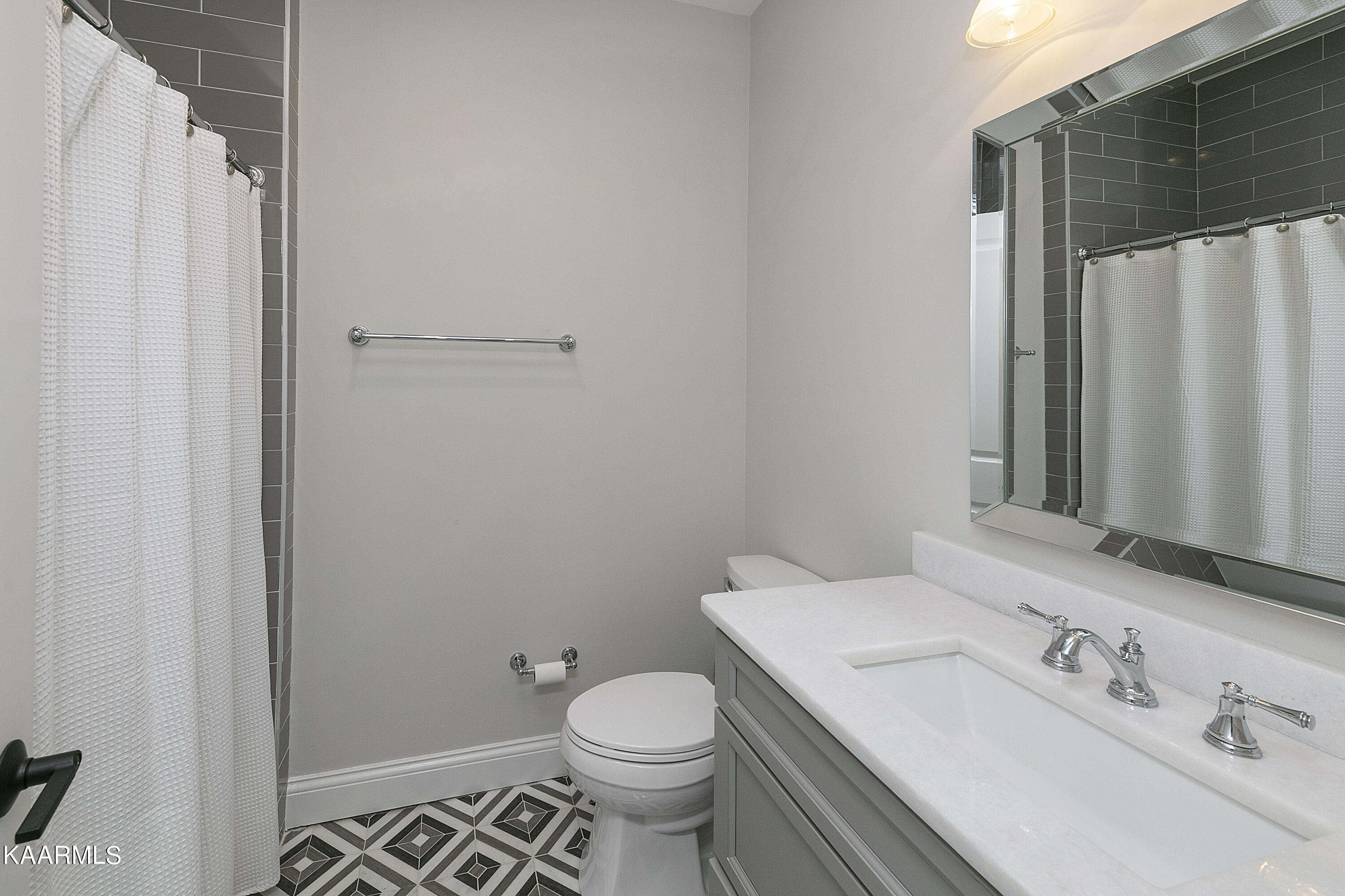 1801 Greywell Road Knoxville, TN 37922 - Photo 33 of 43 Q1_1L9A6581
