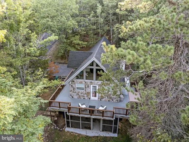 $385,000 | 21 Ringneck Court, Basye, VA 22842