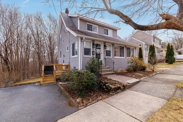 $429,900 | 21 Brewster Road, Worcester, MA 01602