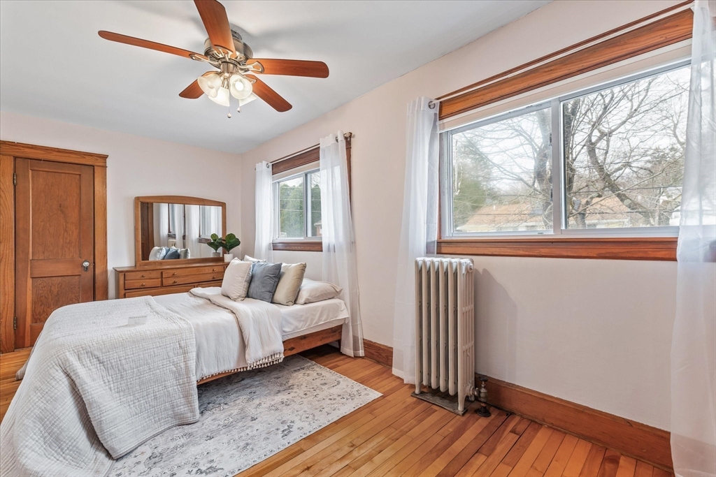 21 Brewster Road Worcester, MA 01602 - Photo 23 of 42