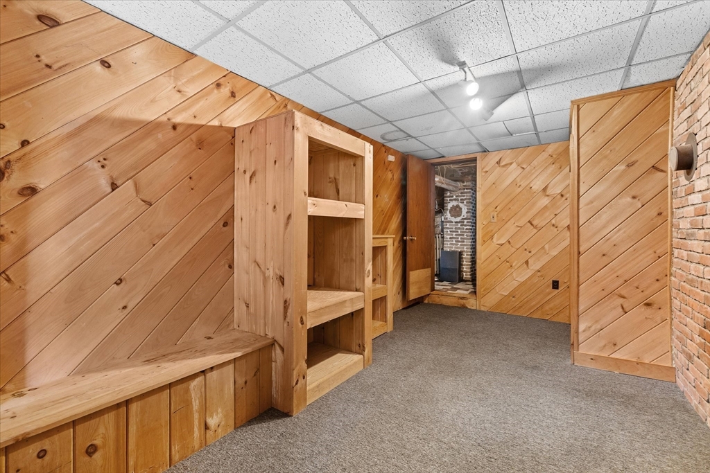 21 Brewster Road Worcester, MA 01602 - Photo 31 of 42