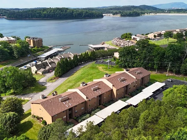 $289,900 | 4319 Lakeshore Lane, Unit 307, Chattanooga, TN 37415