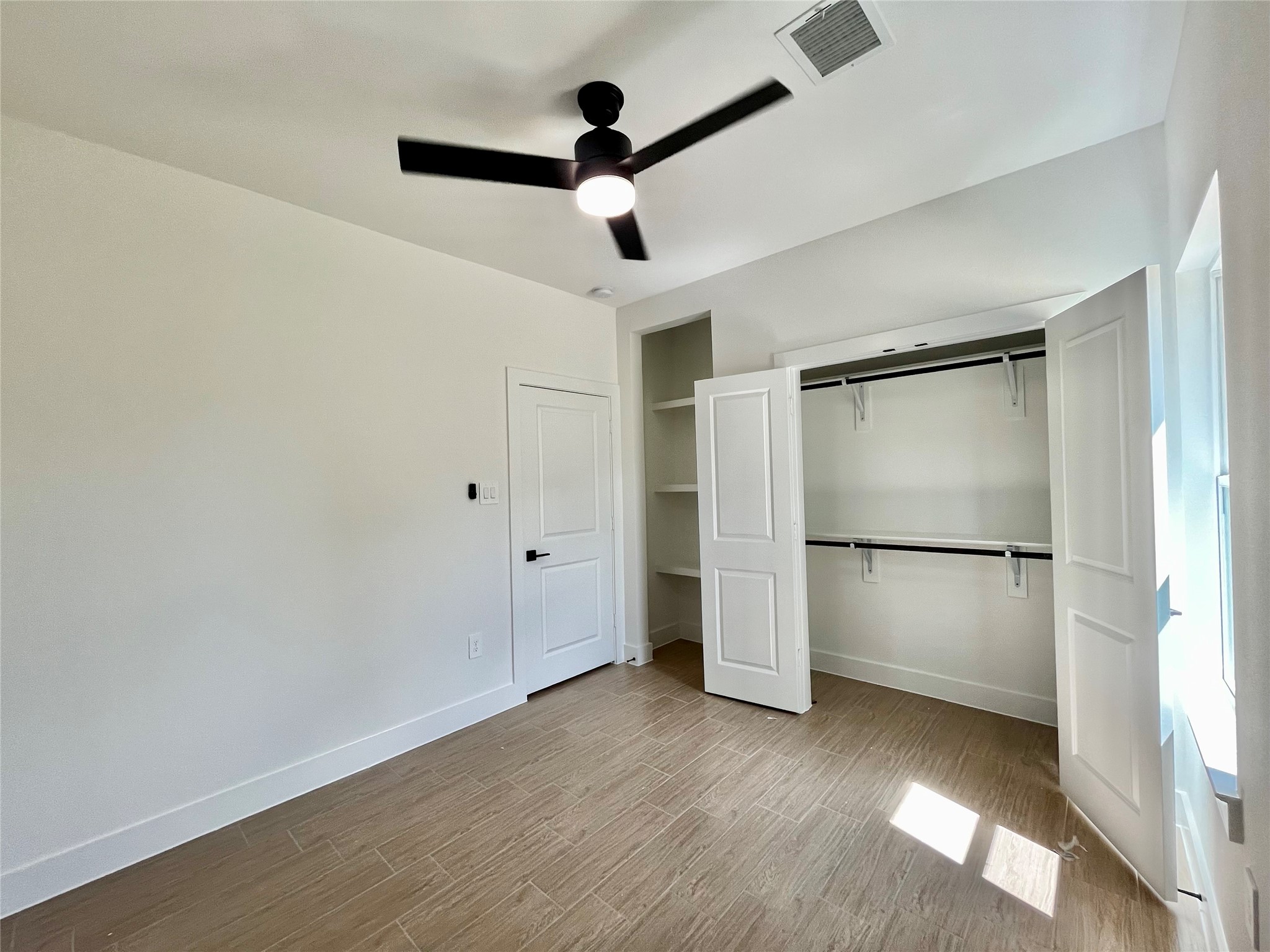 5710 Delmack Street, Unit B Houston, TX 77032 - Photo 22 of 30 Bedroom #3