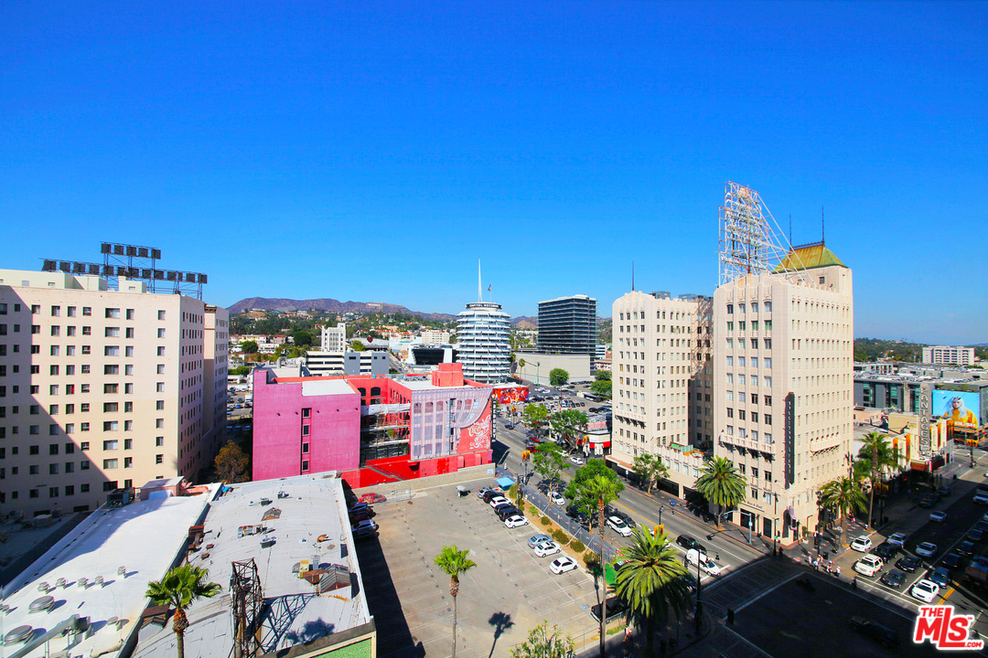 1645 Vine Street, Unit 908 Los Angeles, CA 90028 - Photo 30 of 52 a city view
