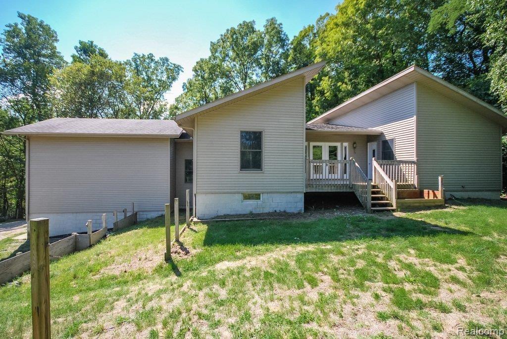 4181 Patterson Lk Road Pinckney, MI 48169 - Photo 1 of 25 1.jpg