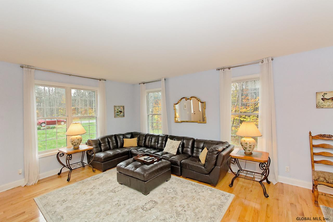 34 Burnham Road Wilton, NY 12831 - Photo 5 of 22 Photo 5