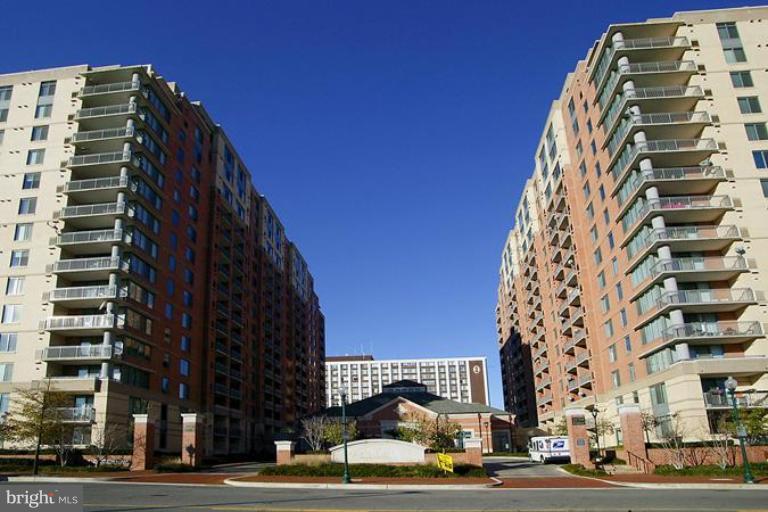 11710 Old Georgetown Road, Unit 414 North Bethesda, MD 20852 - Photo 1 of 15 Exterior (Main)