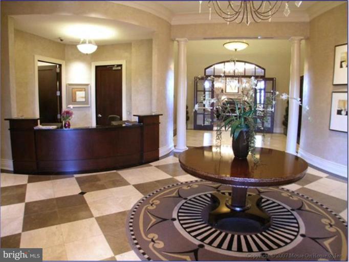 11710 Old Georgetown Road, Unit 414 North Bethesda, MD 20852 - Photo 2 of 15 Entrance / Foyer