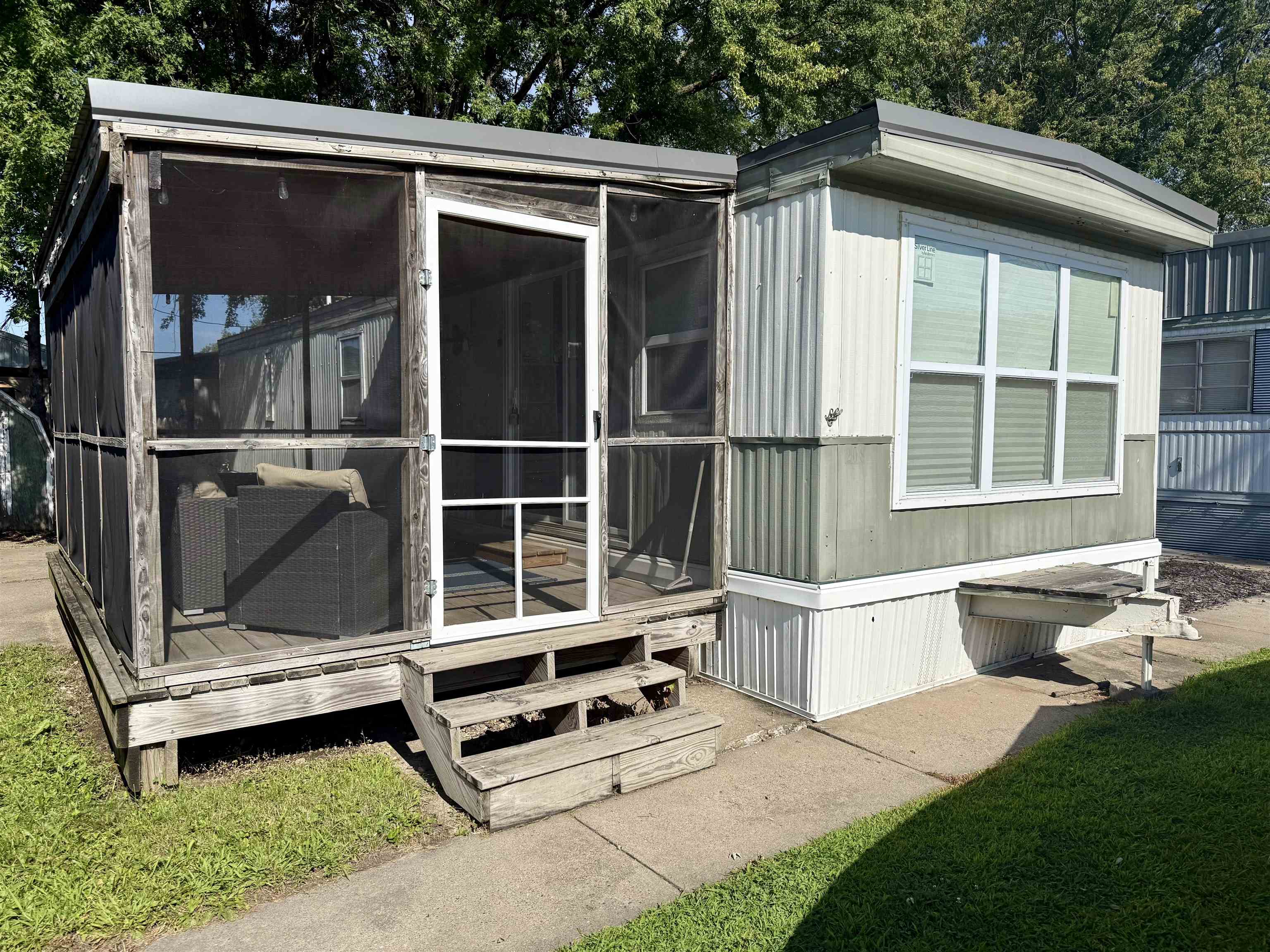 208 Hideaway Prairie du Chien, WI 53821 - Photo 1 of 21 Gallery Image 1