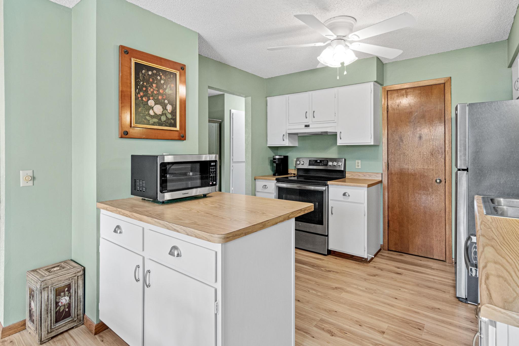 1890 Fox Ridge Road, Unit C St. Paul, MN 55118 - Photo 4 of 14