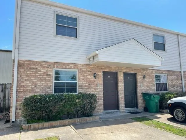$1,375 | 616 Clearview Parkway, Unit A, Metairie, LA 70001