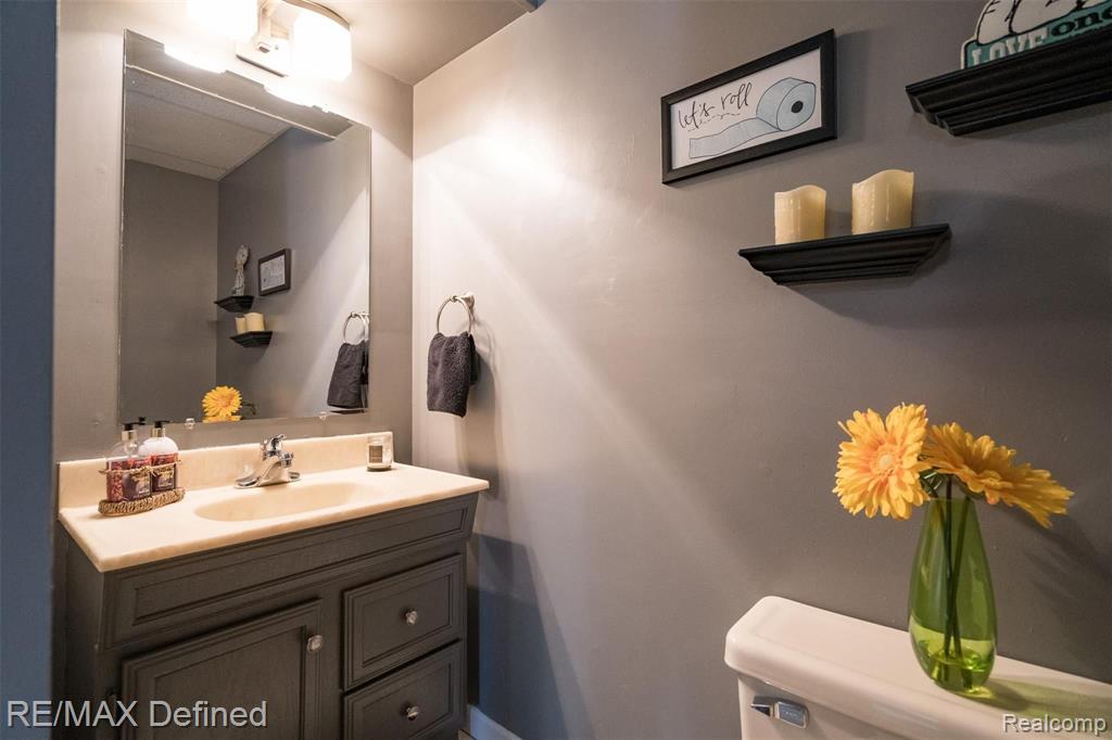 81 Foxboro Drive Rochester Hills, MI 48309 - Photo 25 of 34