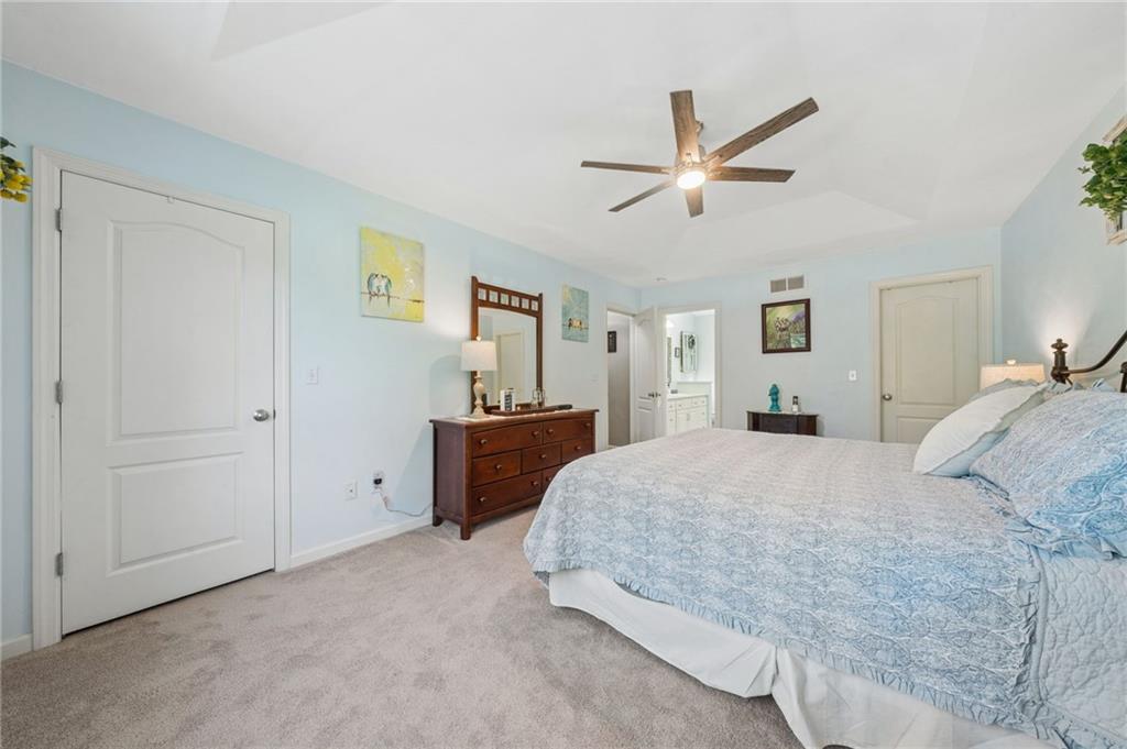 670 Meadowbrook Road Trafford, PA 15085 - Photo 18 of 38