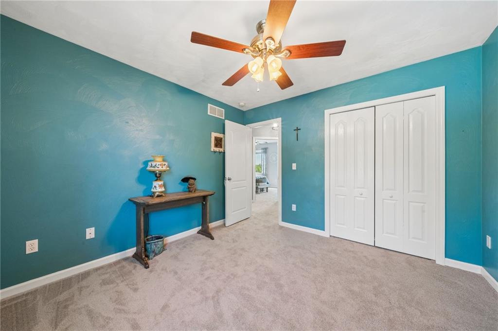 670 Meadowbrook Road Trafford, PA 15085 - Photo 25 of 38