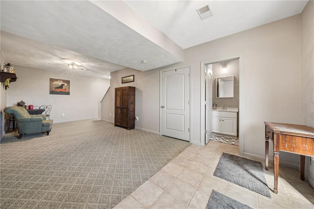 670 Meadowbrook Road Trafford, PA 15085 - Photo 29 of 38
