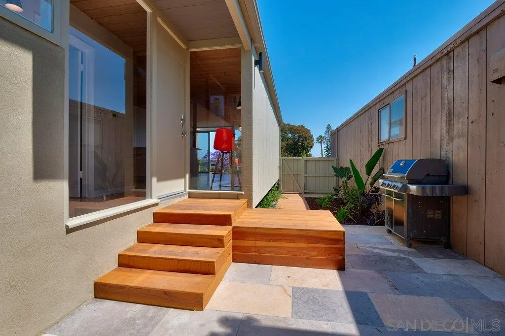 1238 Agate Street San Diego, CA 92109 - Photo 22 of 25