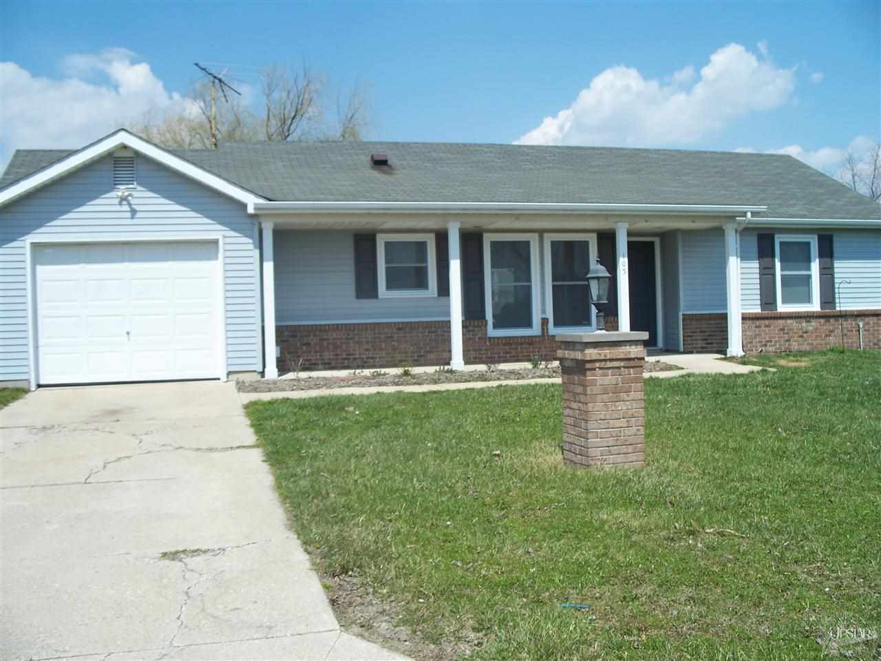 105 West Honeysuckle Lane Decatur, IN 46733 - Photo 1 of 10