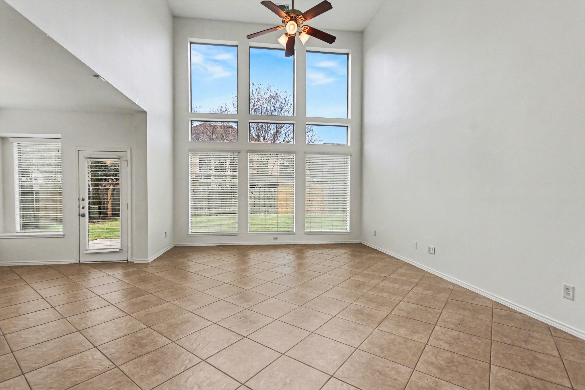 1323 Laura Hills Lane Spring, TX 77386 - Photo 11 of 28