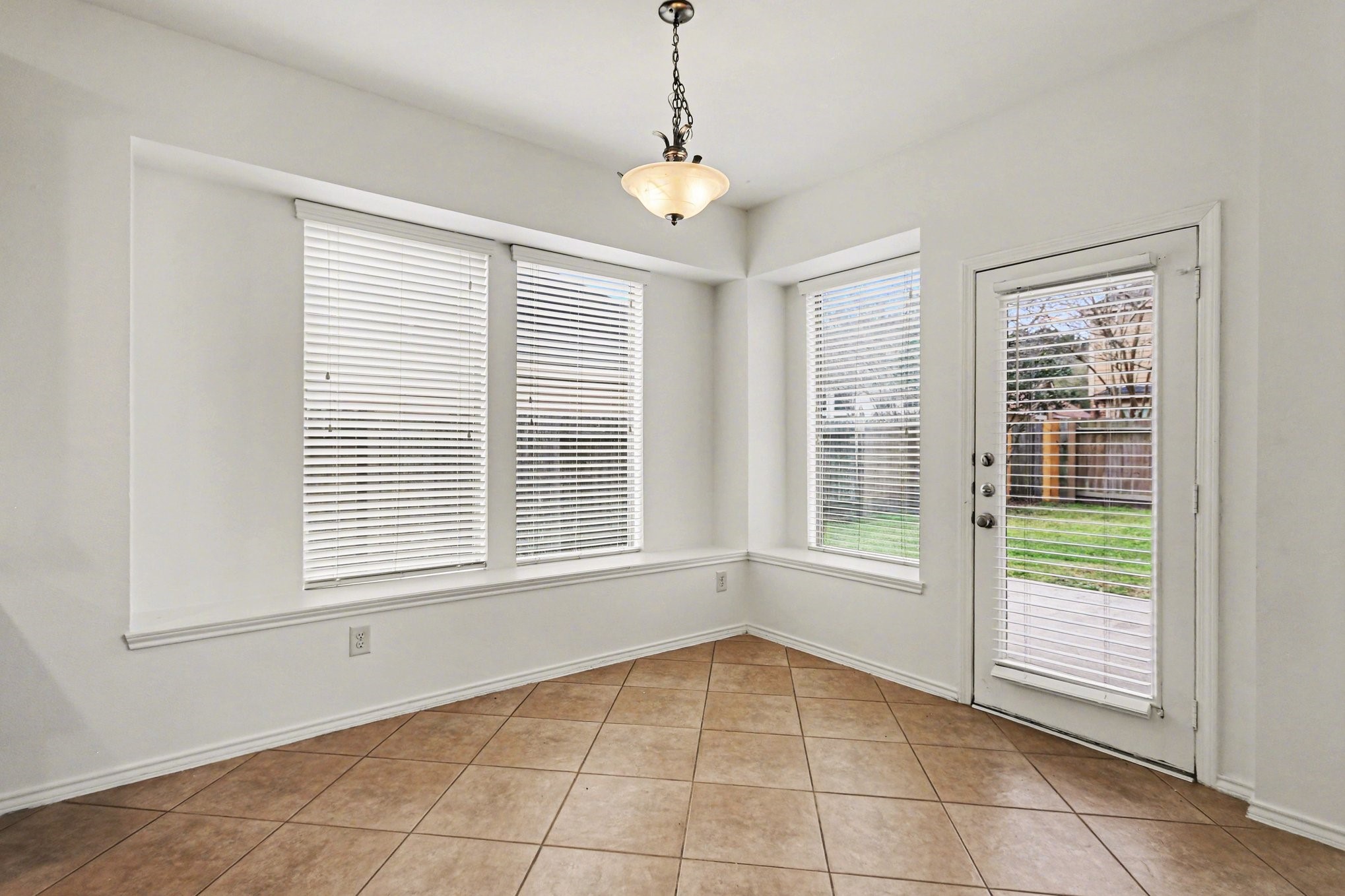 1323 Laura Hills Lane Spring, TX 77386 - Photo 14 of 28