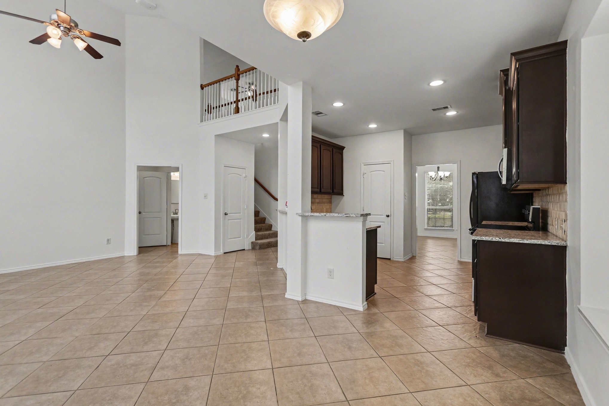 1323 Laura Hills Lane Spring, TX 77386 - Photo 8 of 28