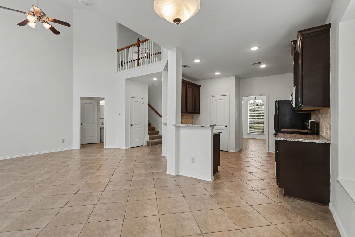 1323 Laura Hills Lane Spring, TX 77386 - Photo 8 of 28