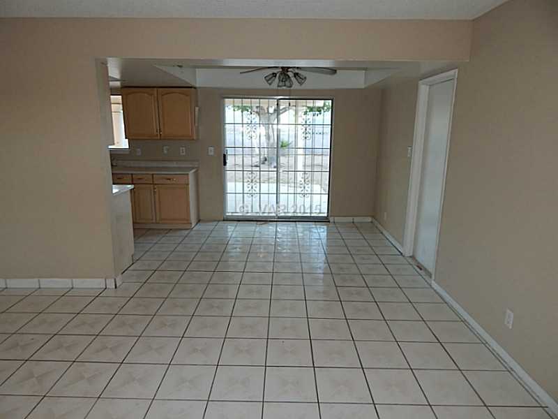 4797 East Flamingo Road Las Vegas, NV 89121 - Photo 4 of 19 Dining Room.