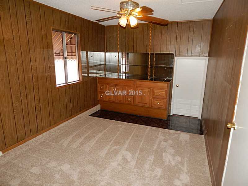 4797 East Flamingo Road Las Vegas, NV 89121 - Photo 8 of 19 Family Room.