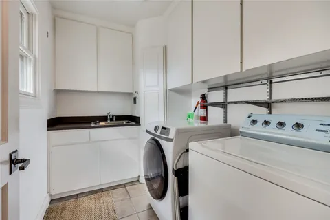 $1,350,000 | 610 Oakland Avenue, Austin, TX 78703