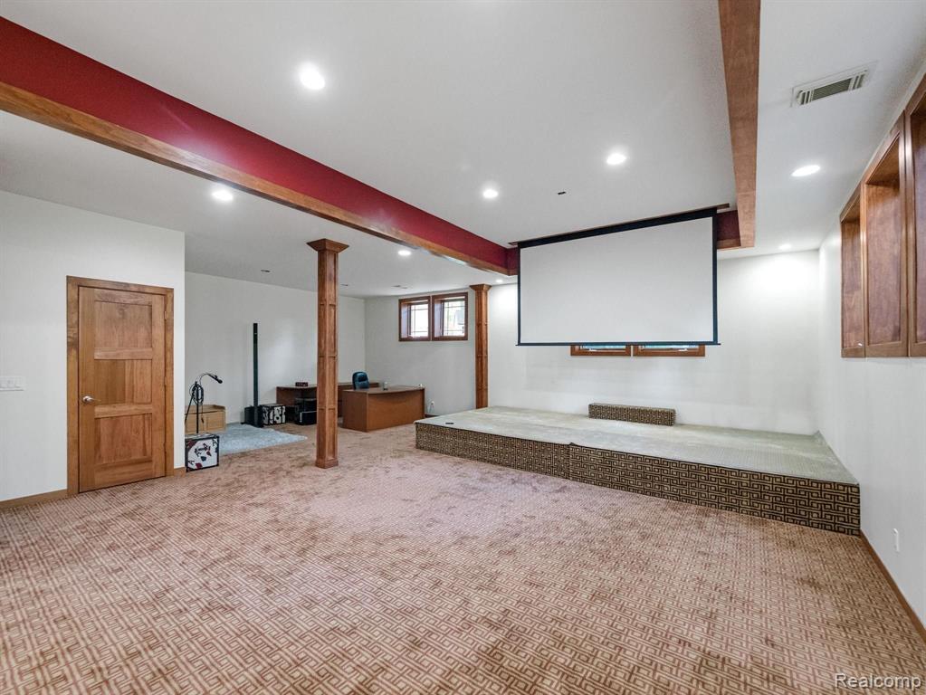 34600 Quaker Valley Road Farmington Hills, MI 48331 - Photo 33 of 41
