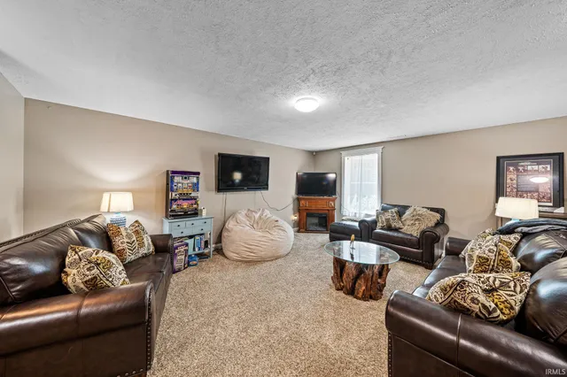 $699,900 | 506 North Beech Road, Osceola, IN 46561