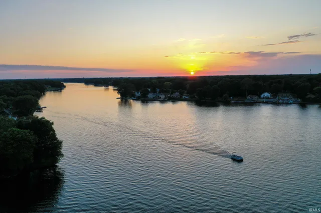 $699,900 | 506 North Beech Road, Osceola, IN 46561