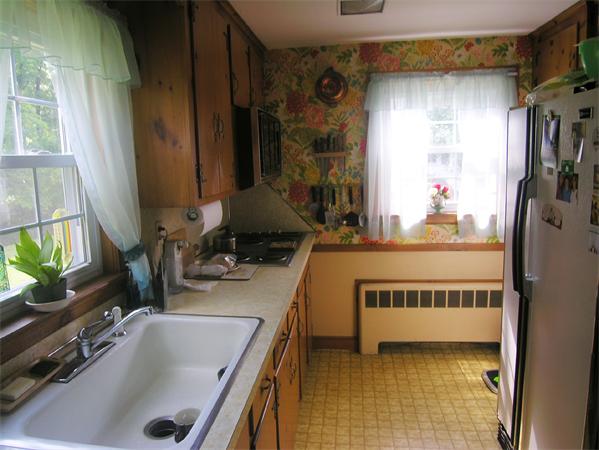 92 Sutton Road Needham, MA 02492 - Photo 10 of 18 Gallery Image 10
