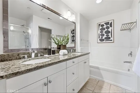 $1,145,000 | 5506 West 149th Place, Unit 5, Hawthorne, CA 90250