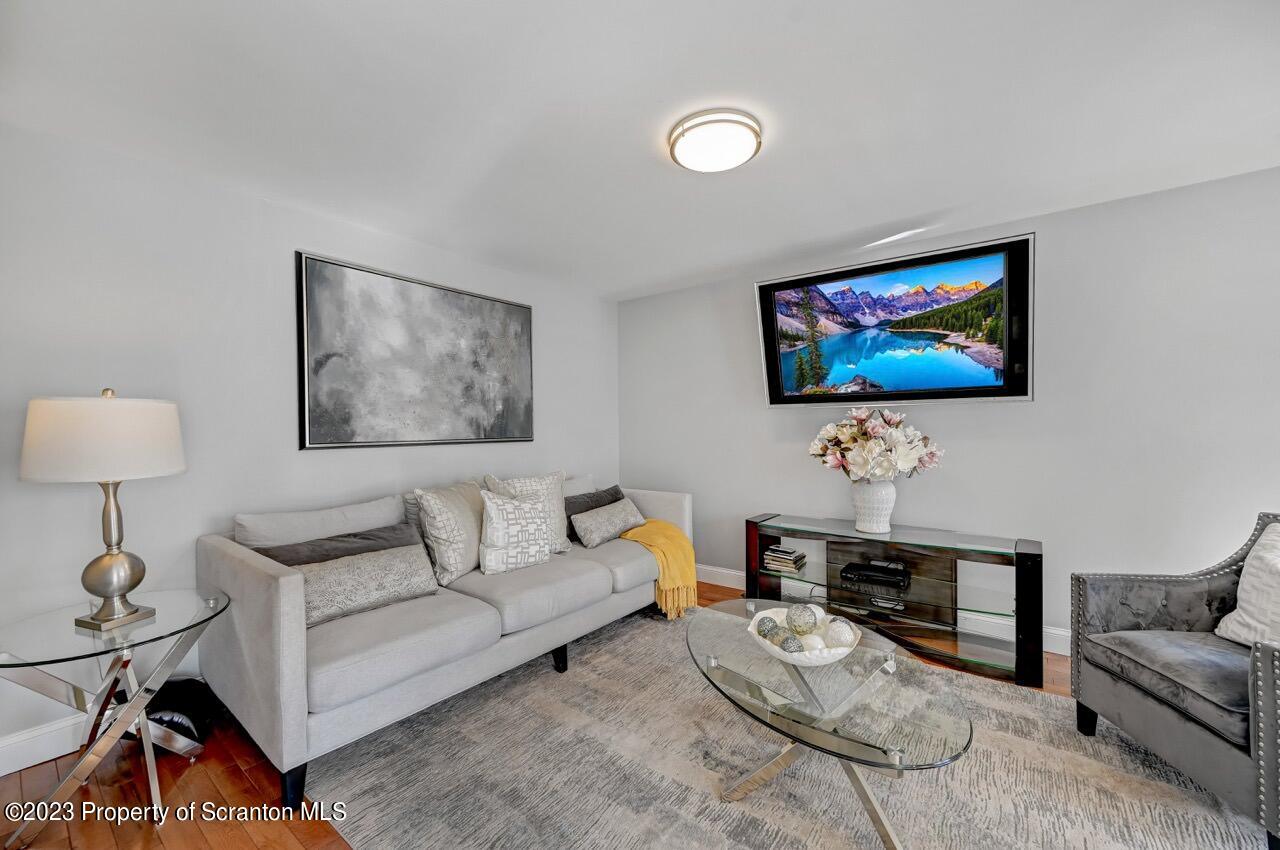 913 Paul Avenue Scranton, PA 18510 - Photo 11 of 83