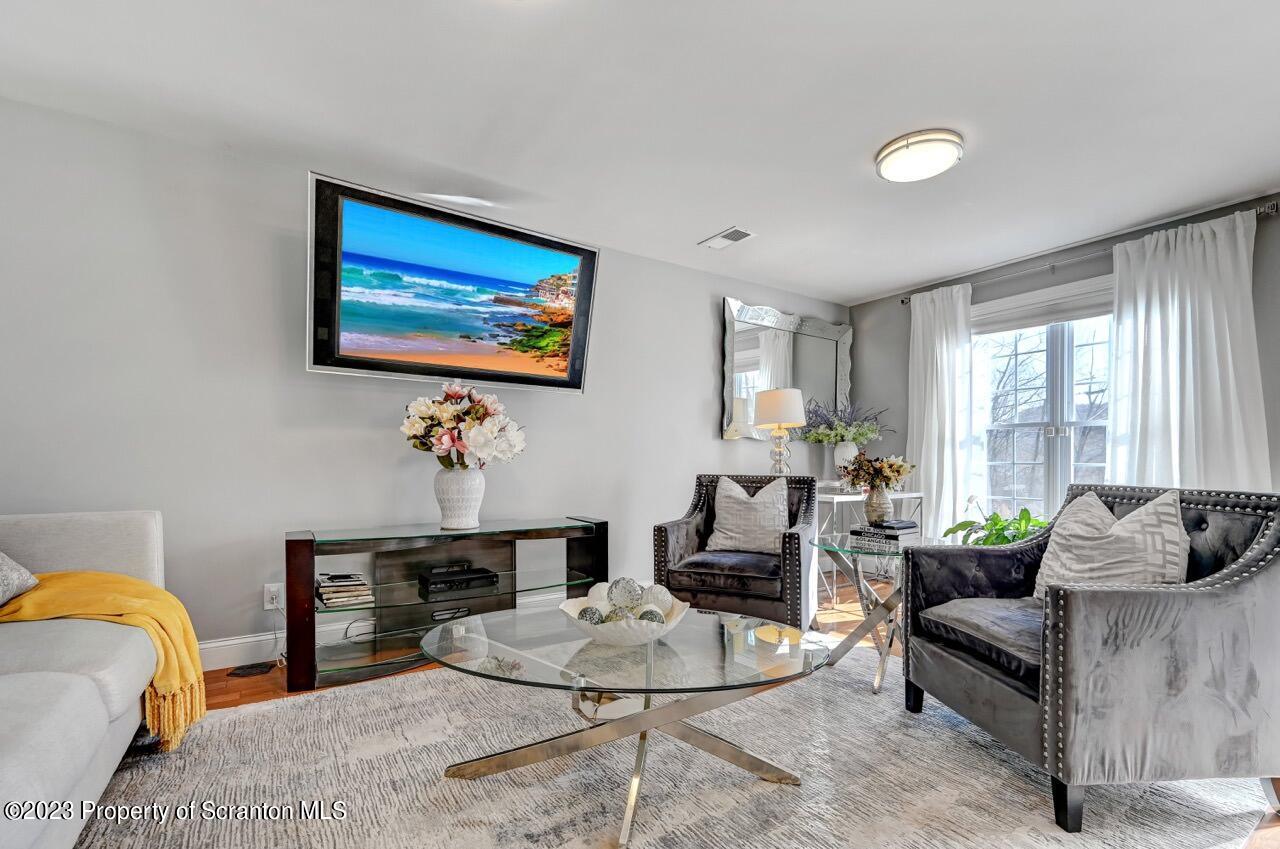 913 Paul Avenue Scranton, PA 18510 - Photo 13 of 83