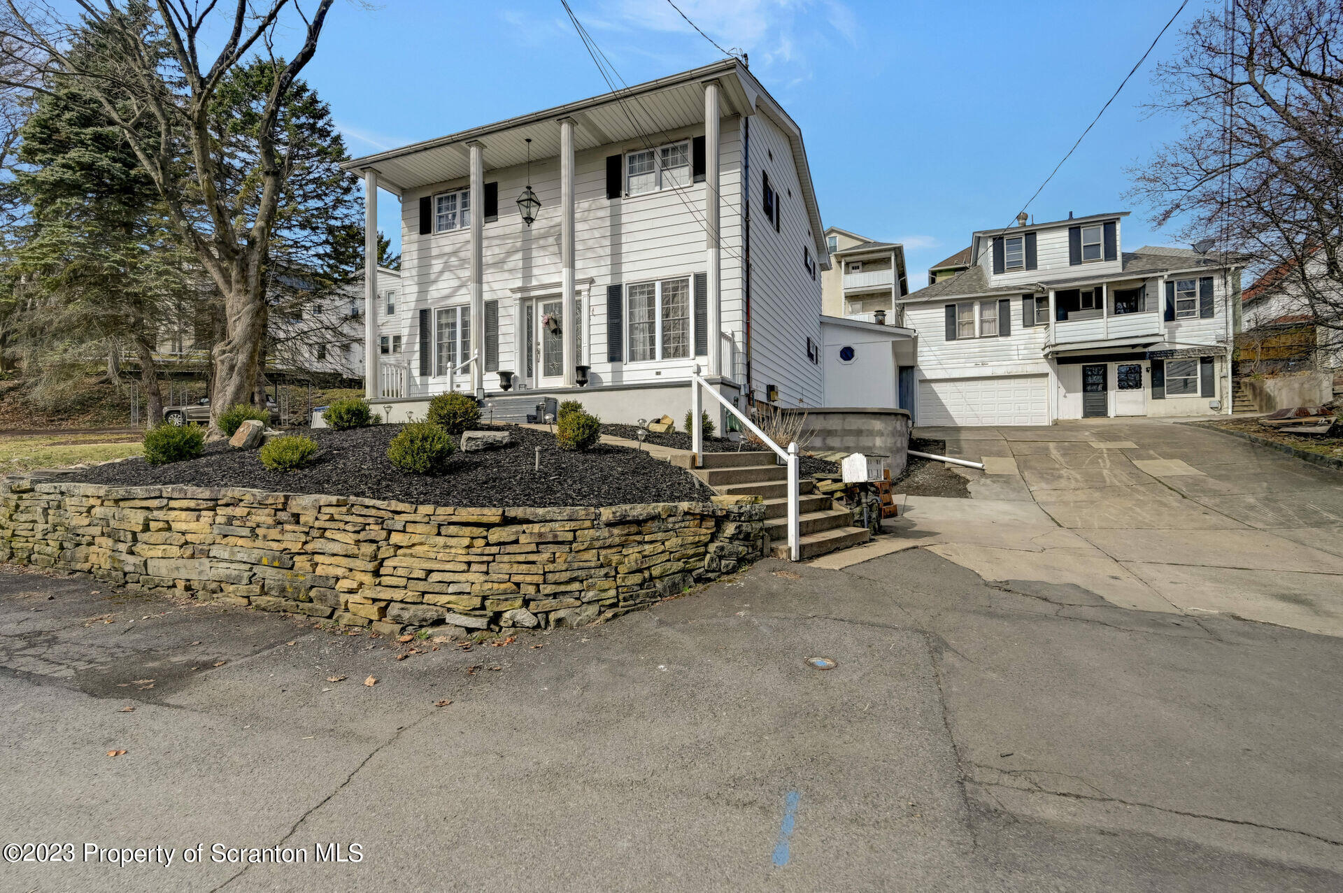 913 Paul Avenue Scranton, PA 18510 - Photo 2 of 83