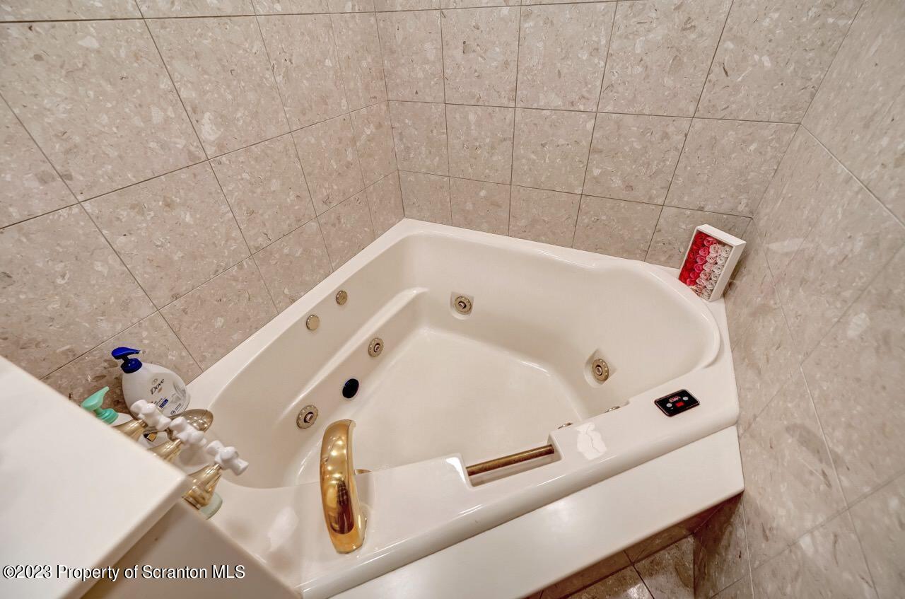 913 Paul Avenue Scranton, PA 18510 - Photo 28 of 83