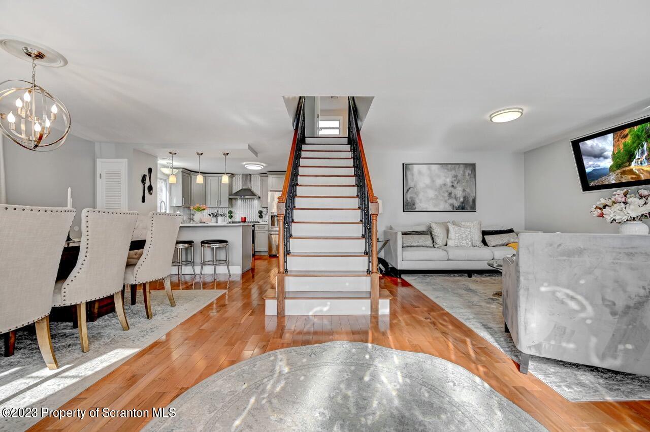 913 Paul Avenue Scranton, PA 18510 - Photo 6 of 83